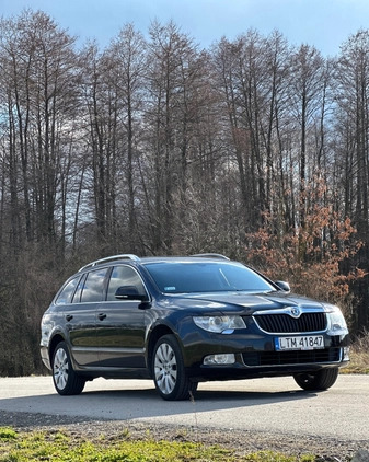 Skoda Superb cena 29500 przebieg: 298000, rok produkcji 2012 z Szlichtyngowa małe 137